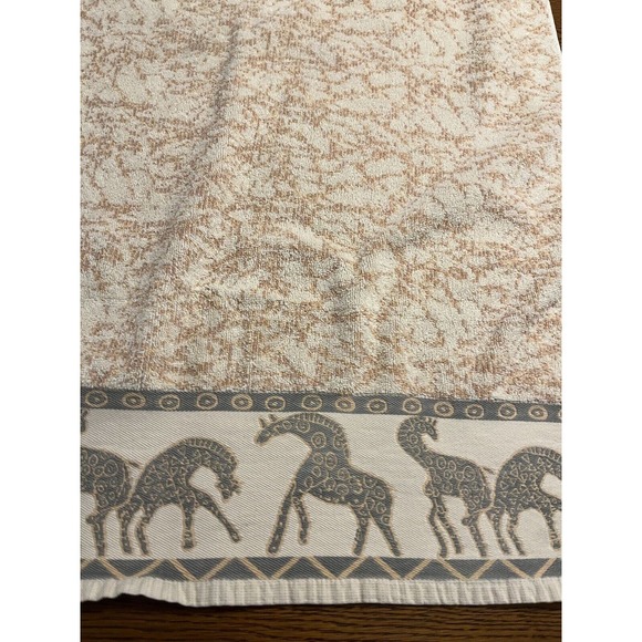 Vintage Creative Bath Tribal Giraffe Design Bath Towel Embroidered EUC - Picture 14 of 16